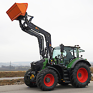 Fendt Vario 620  XB II 170 with underbody protection plate,  forestry engine hood protection, coupling plate